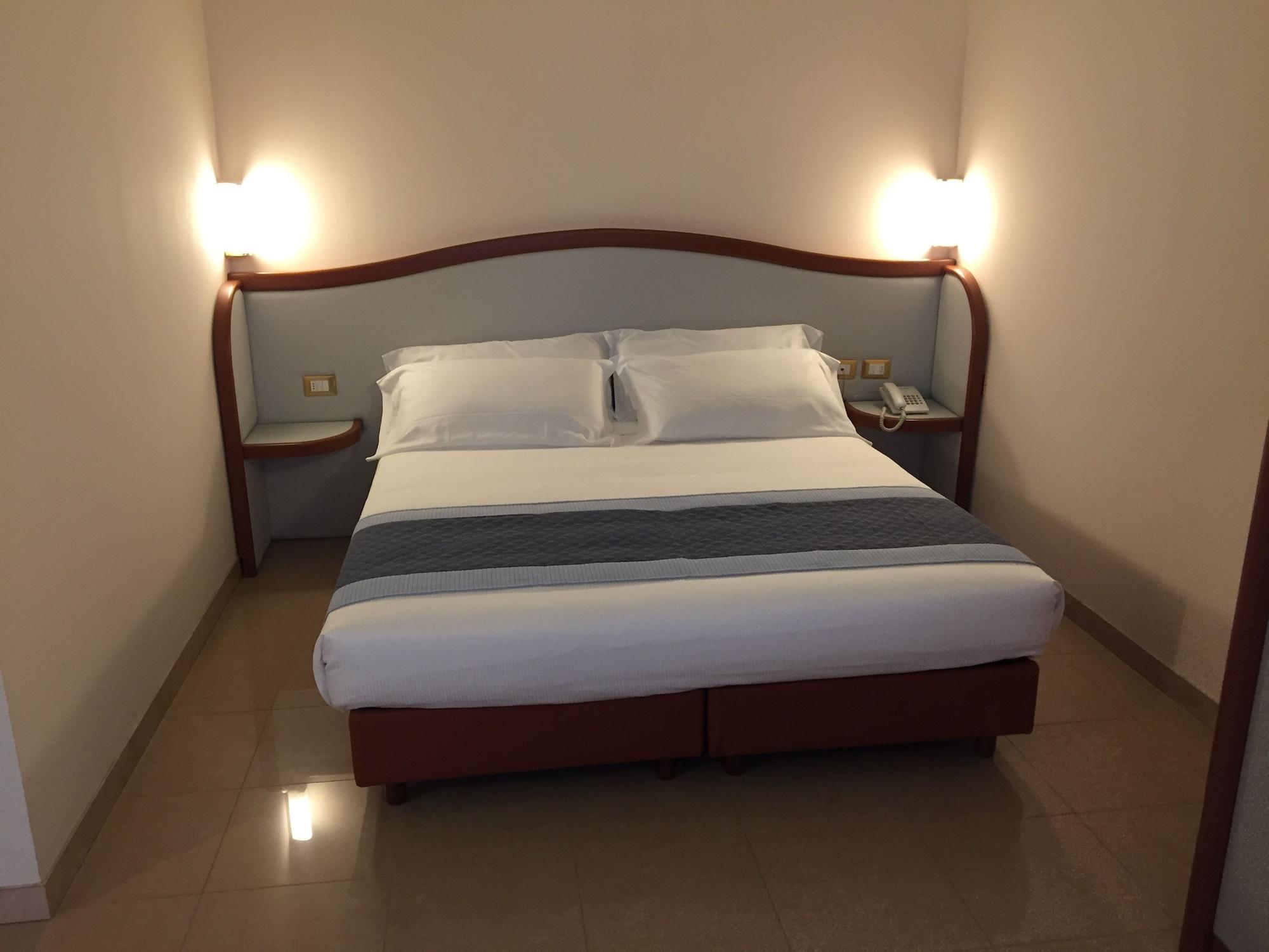 Hotel Verdi Vicenza Ngoại thất bức ảnh