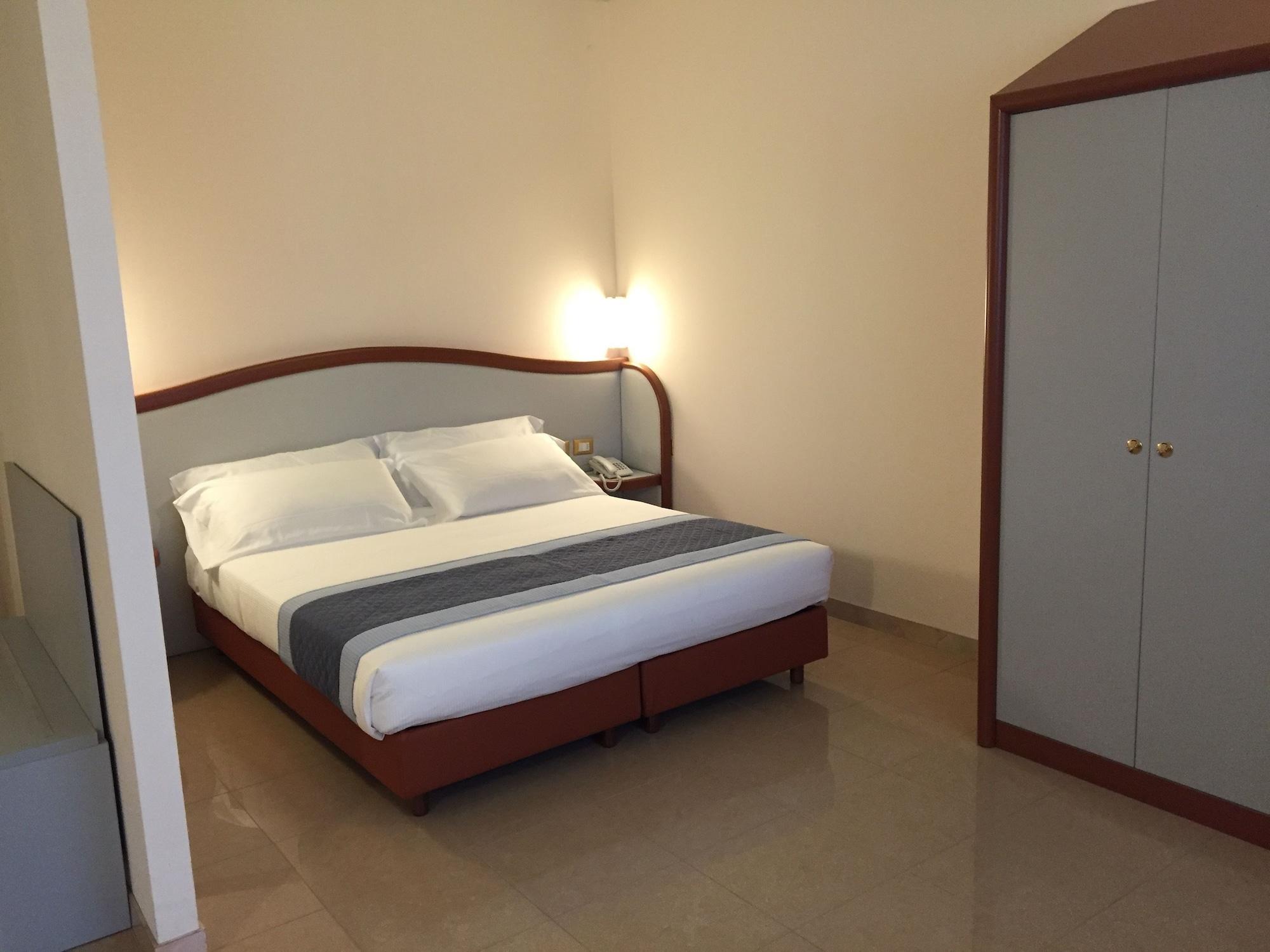 Hotel Verdi Vicenza Ngoại thất bức ảnh