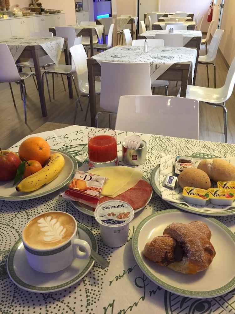 Hotel Verdi Vicenza Ngoại thất bức ảnh